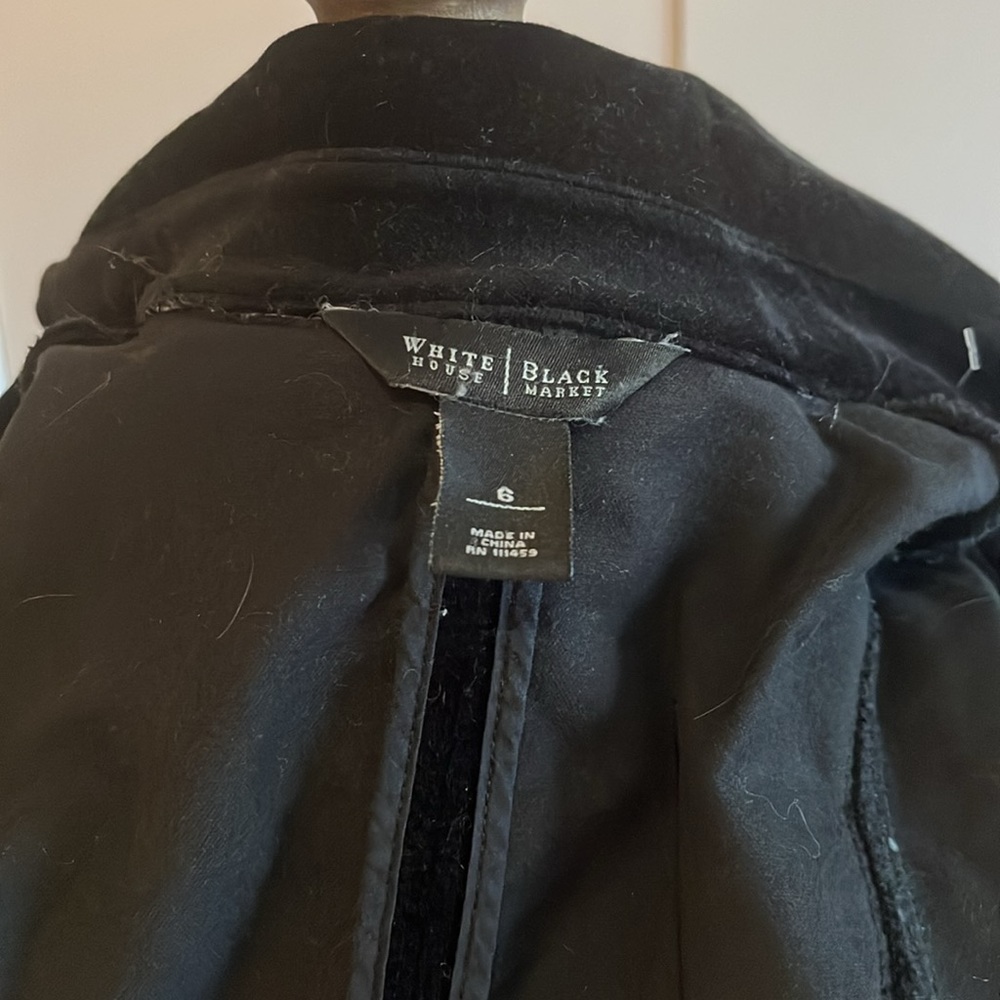 Velvet Jacket 🧥 - Picture 6 of 6